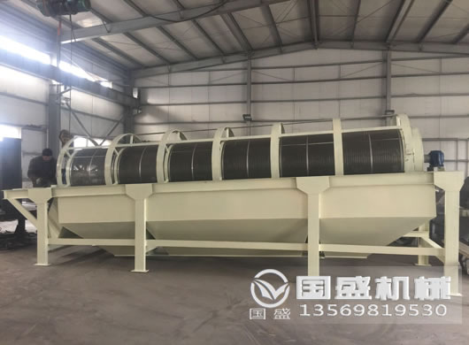 滾筒篩分機(jī)現(xiàn)場